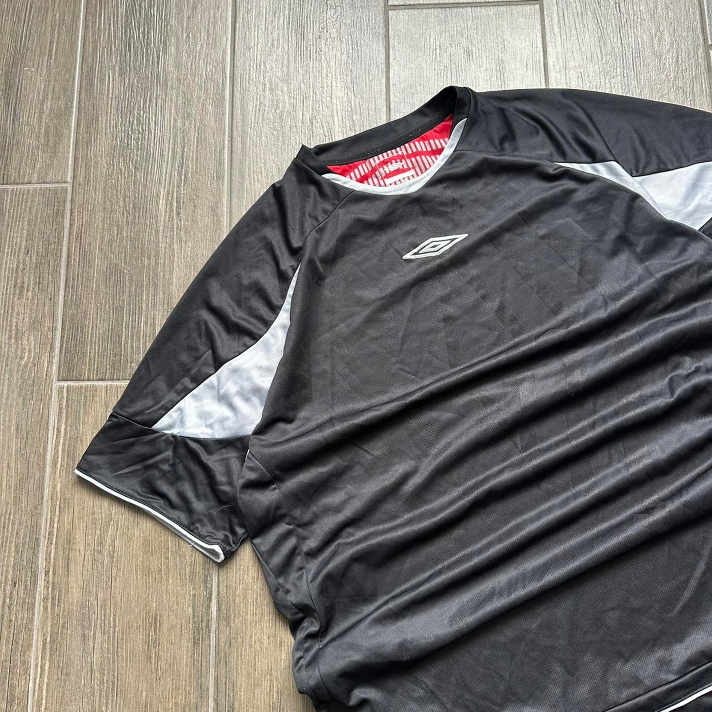 Umbro black white jersey
