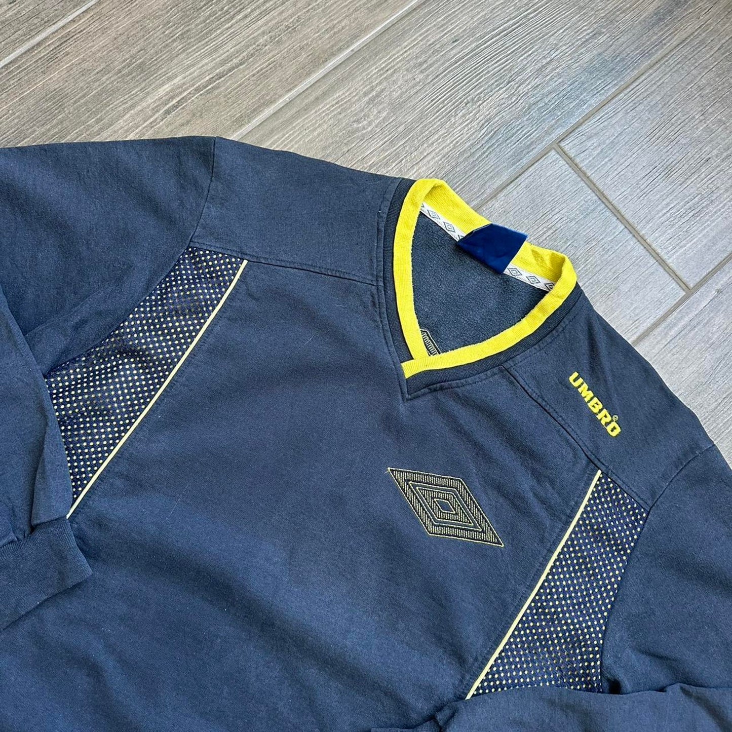 Umbro navy vintage sweatshirt