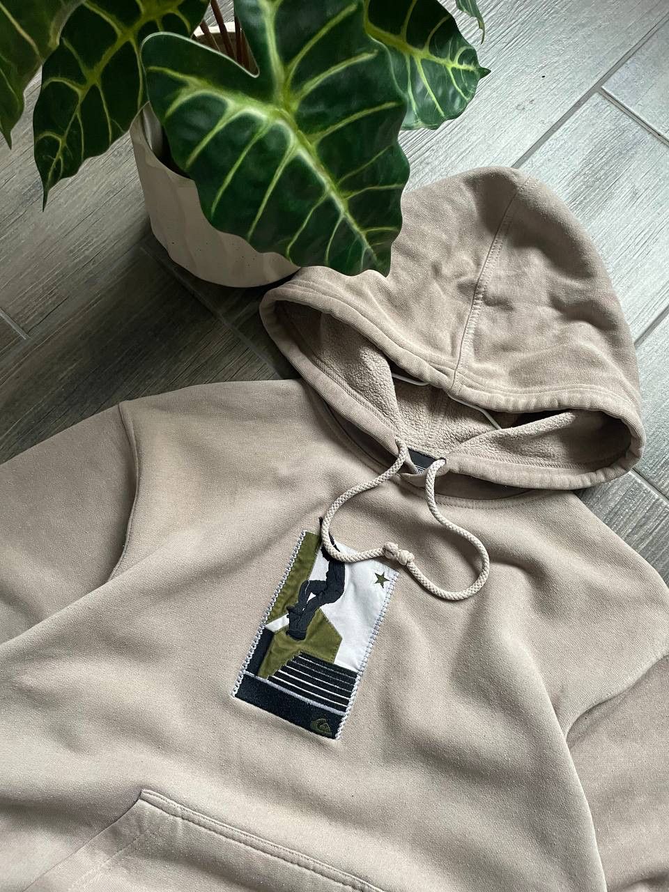 Quiksilver beige y2k baggy vintage surf hoodie