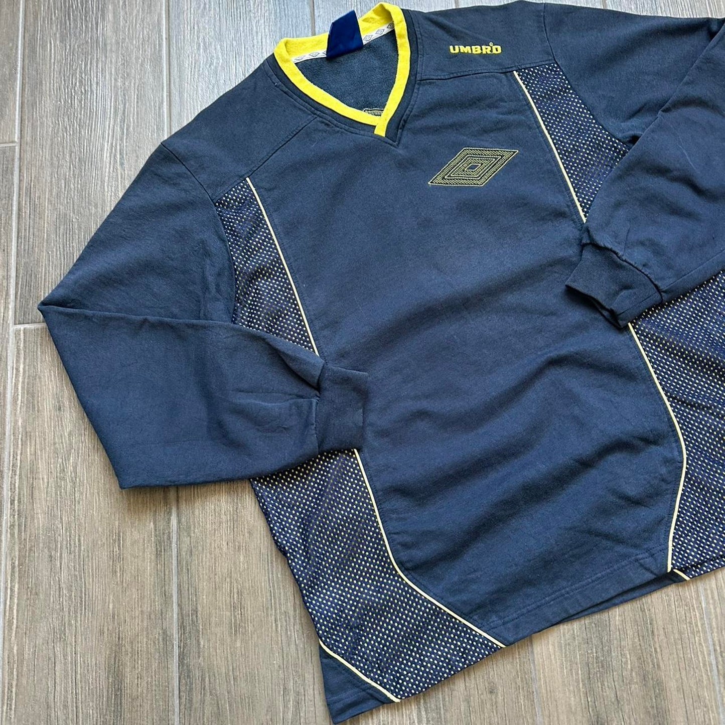 Umbro navy vintage sweatshirt