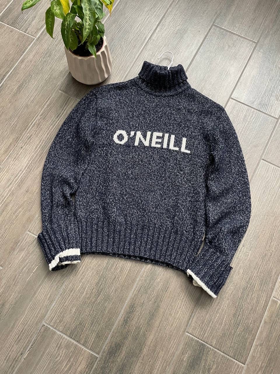 Oneill vintage women's big logo sweater