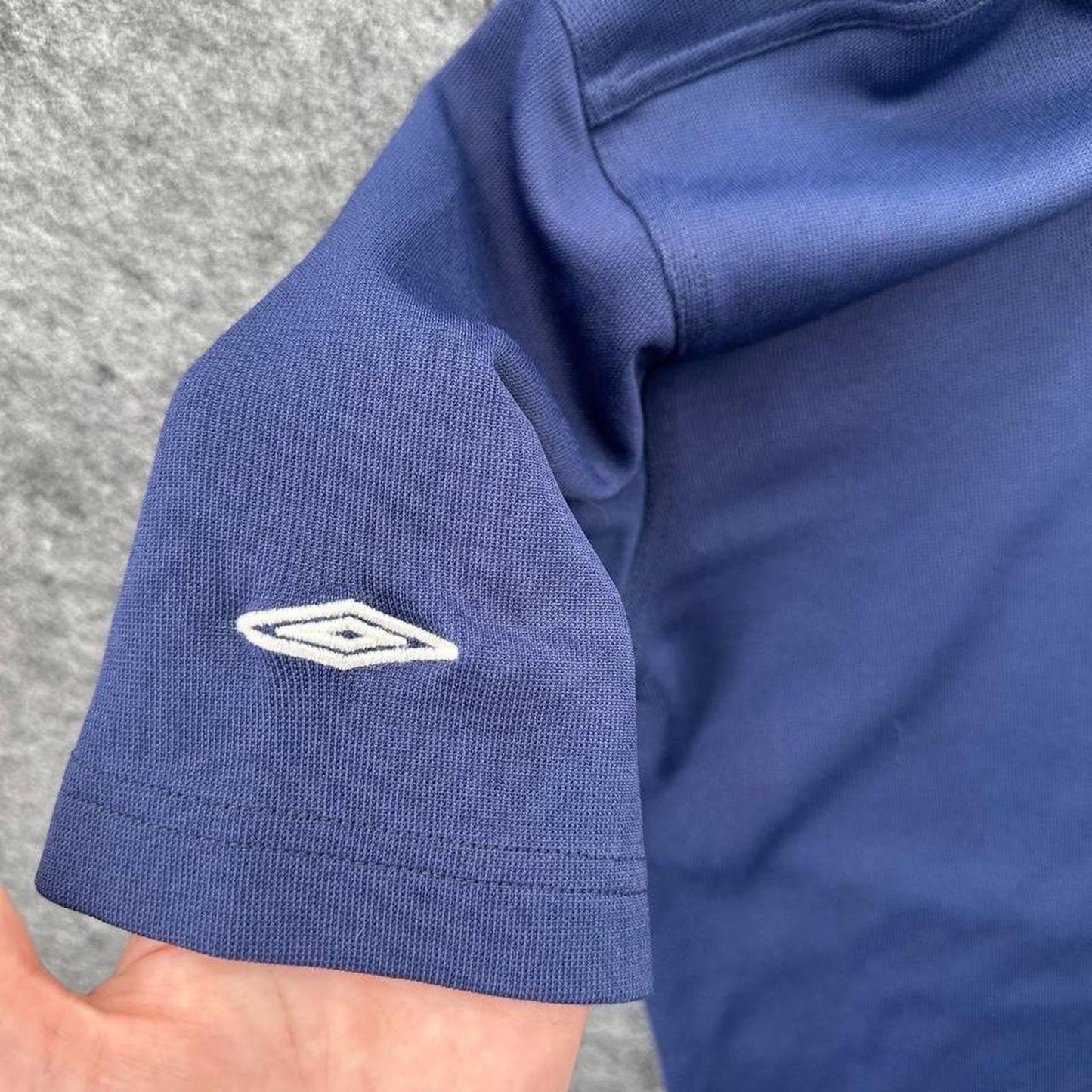 Umbro navy blue t shirt with