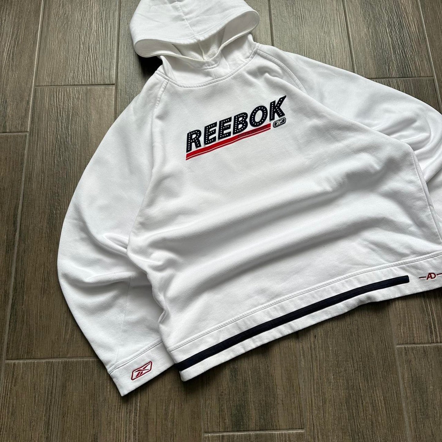 Reebok white boxy fit y2k XL hoodie