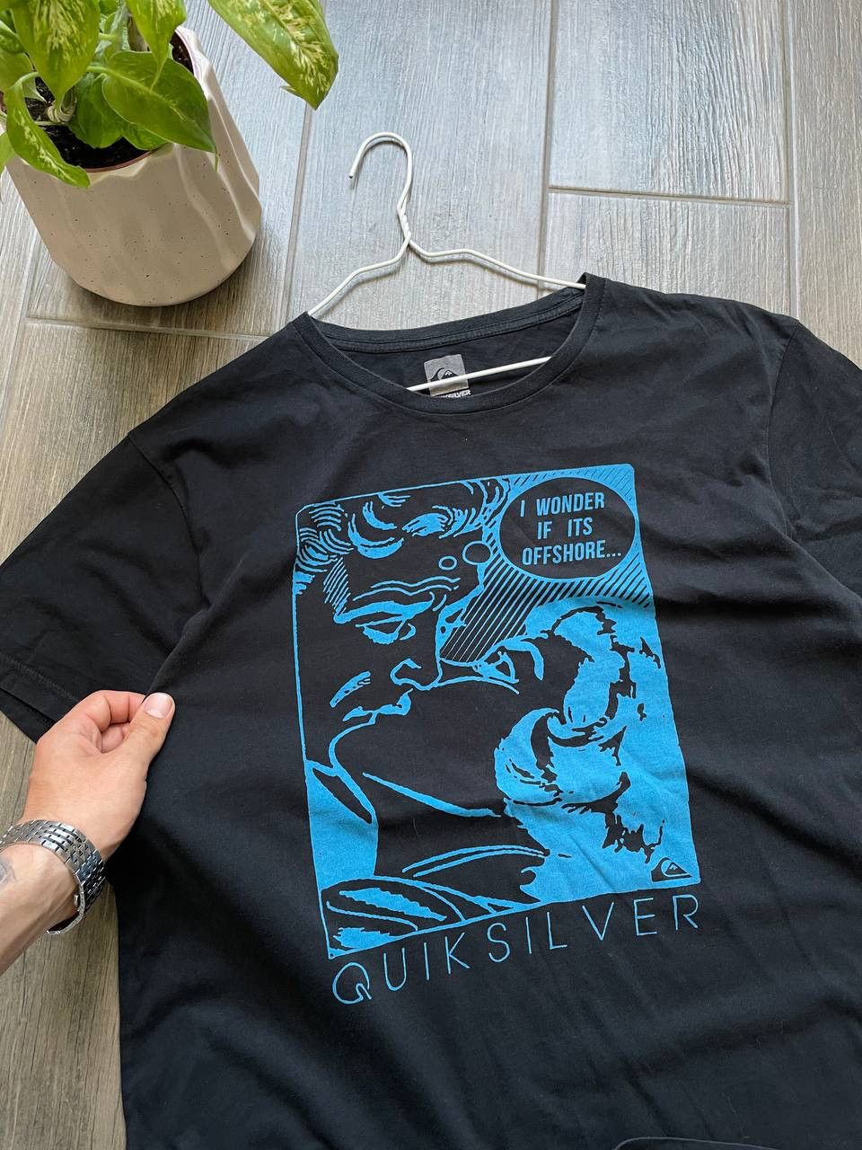 Quiksilver black y2k surf vintage t-shirt