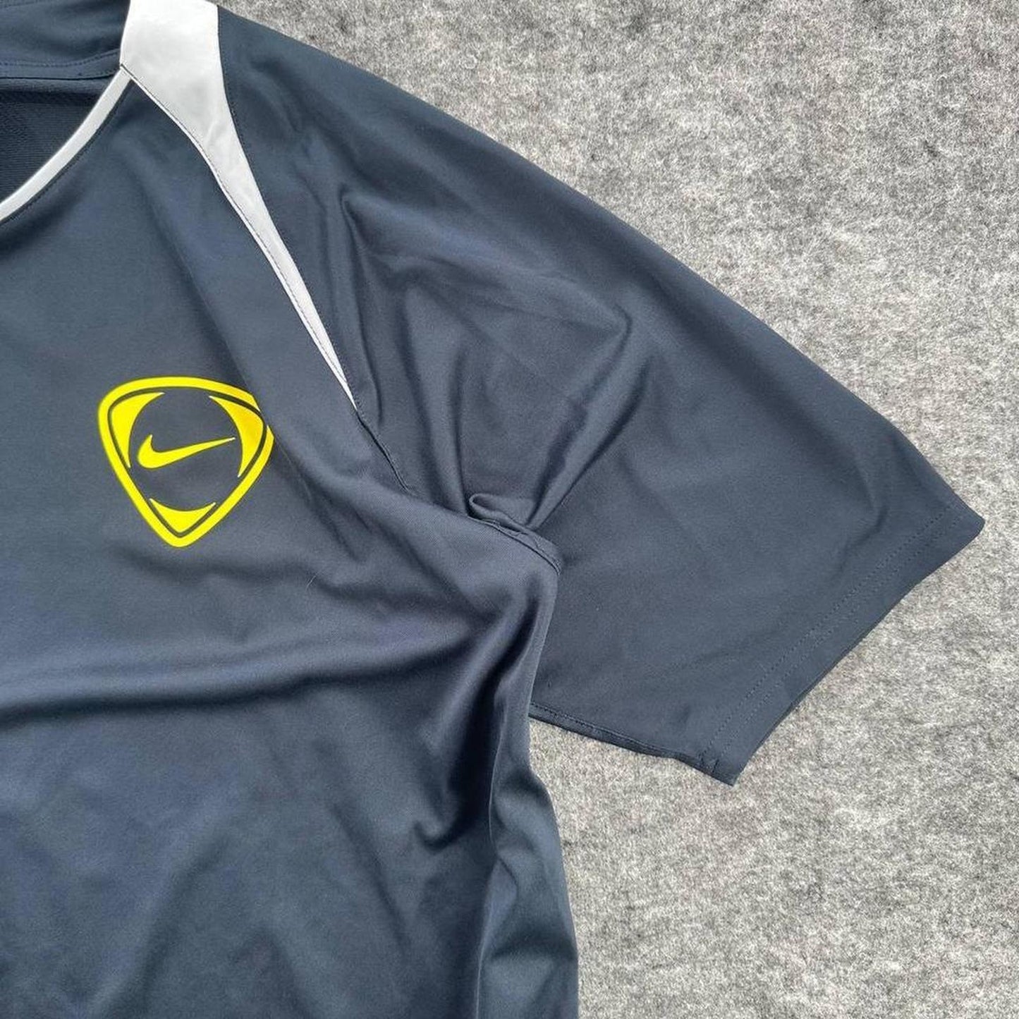 Y2k nike training jersey