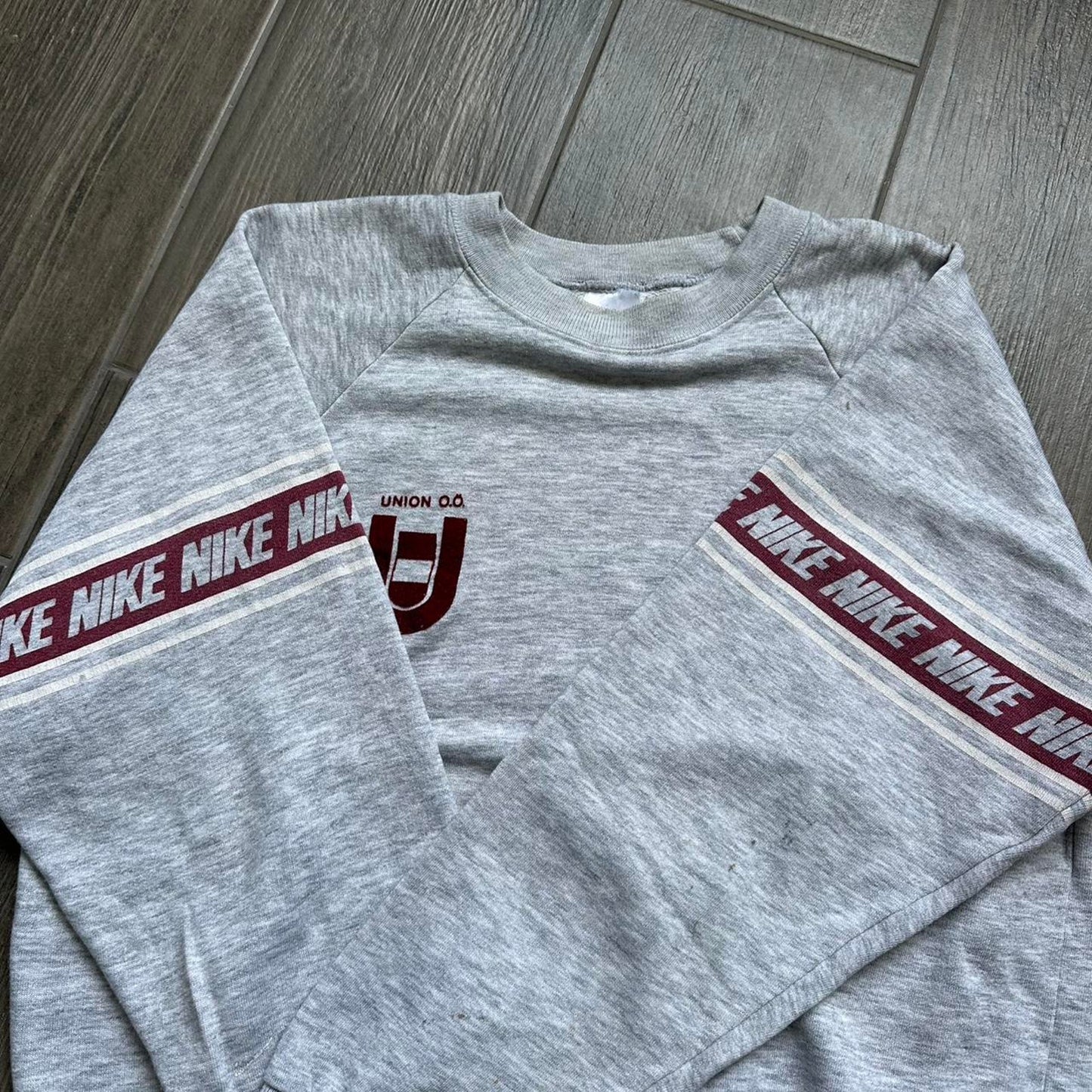Nike grey 80s crewneck sweatshirt with red accents