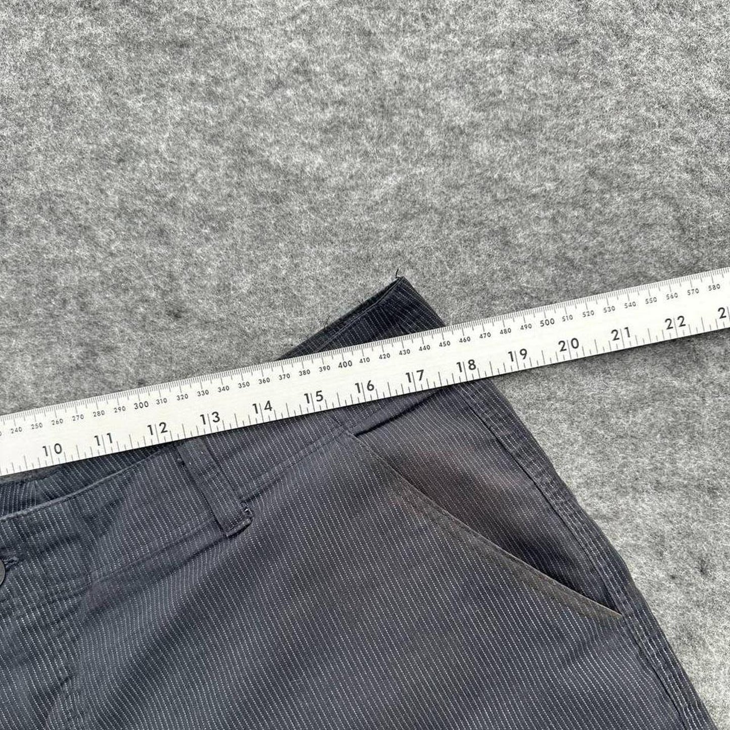 Y2k billabong gray corduroy shorts