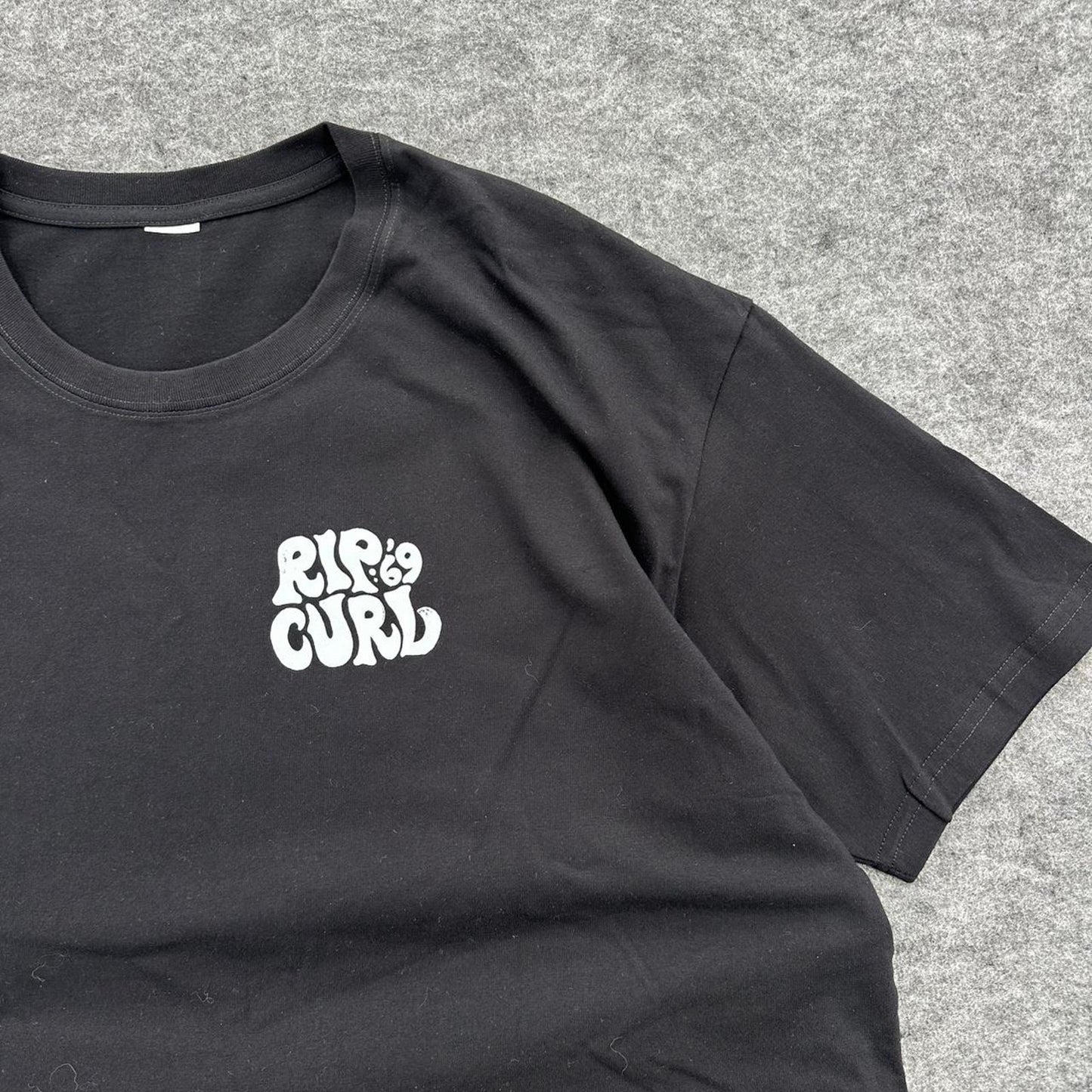 Rip curl black surf tee