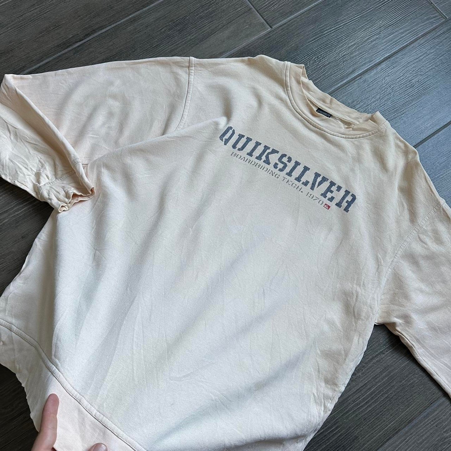 Quiksilver surf-wear baggy L sweatshirt