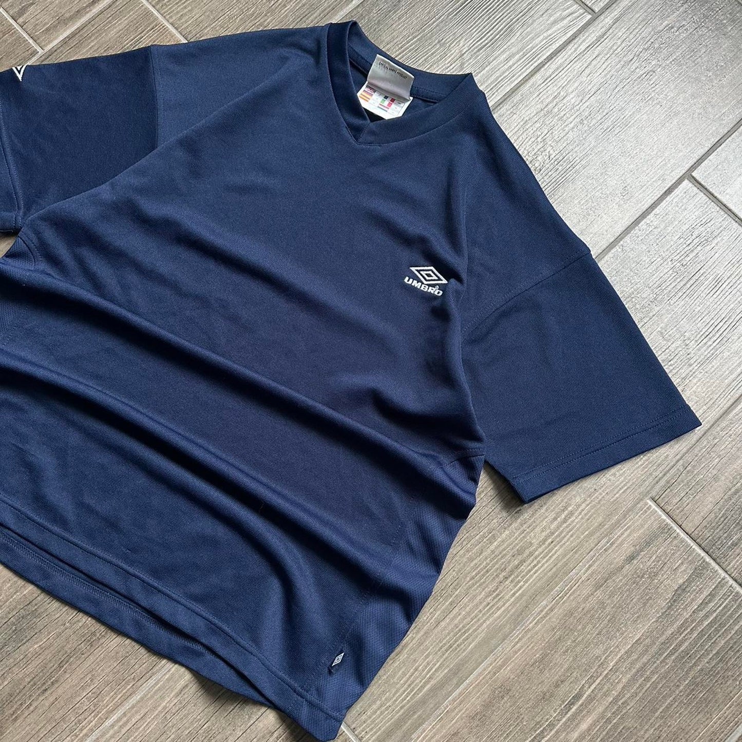 Umbro navy jersey y2k M tee