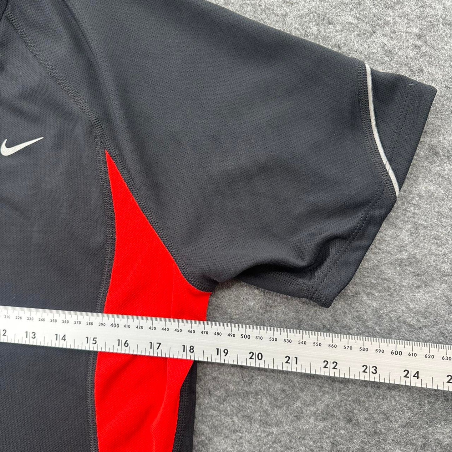 Nike dri fit black red
