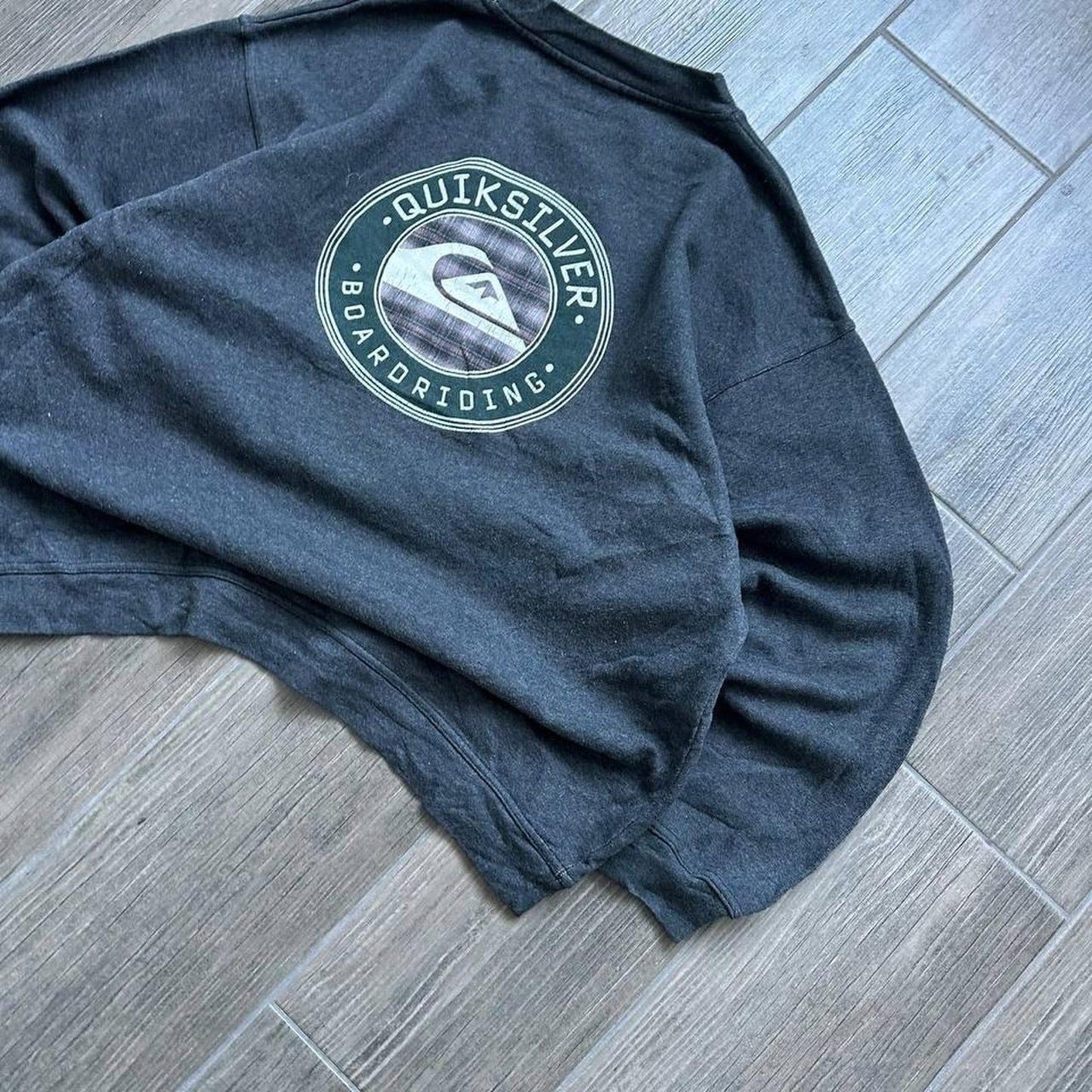 Quiksilver y2k surf wear baggy sweatshirt