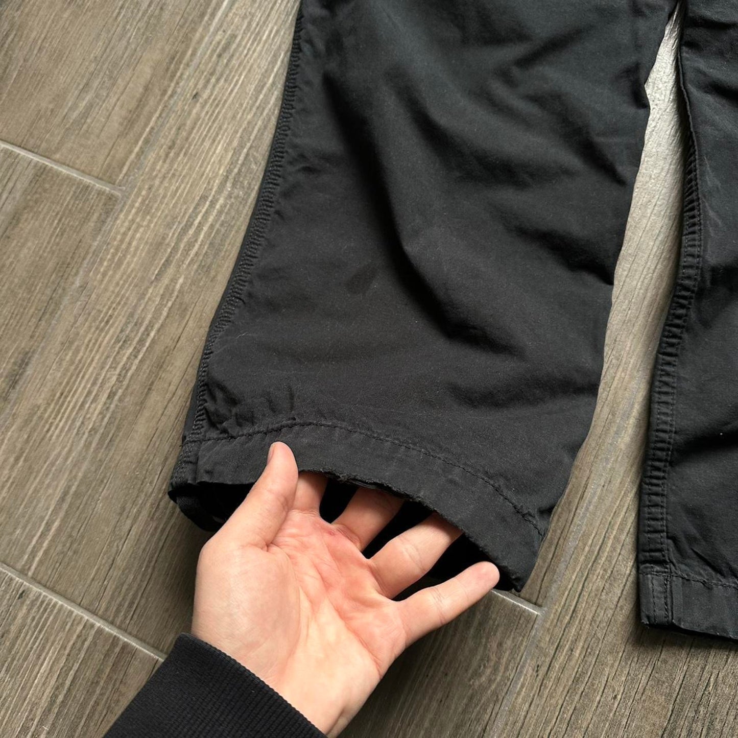 Carhartt black cargo pants