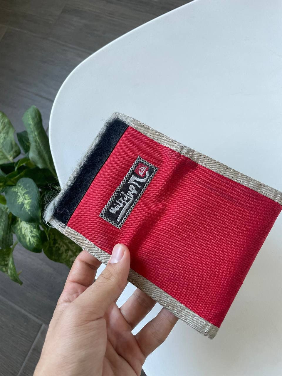 Quiksilver red y2k wallet