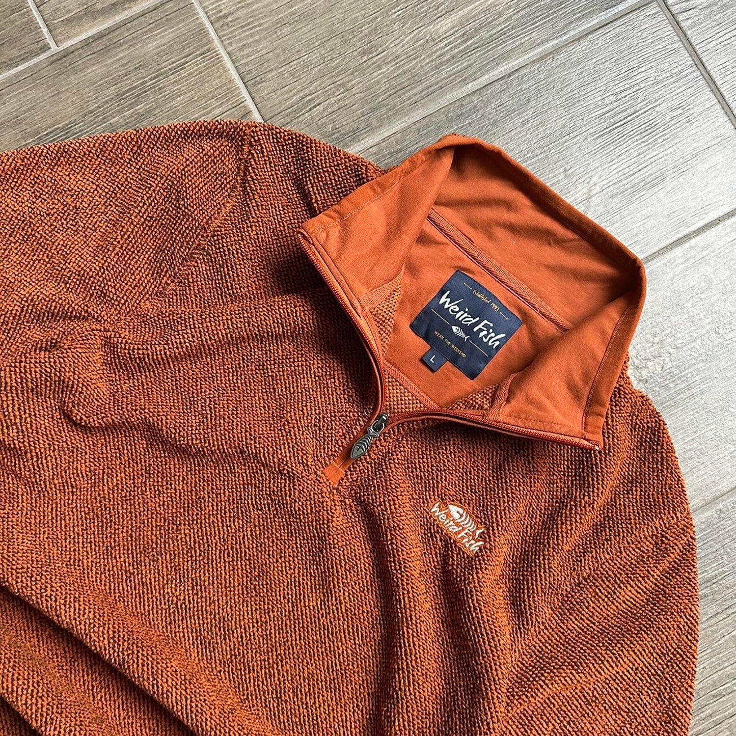 Weird Fish Y2K baggy surf jumper L