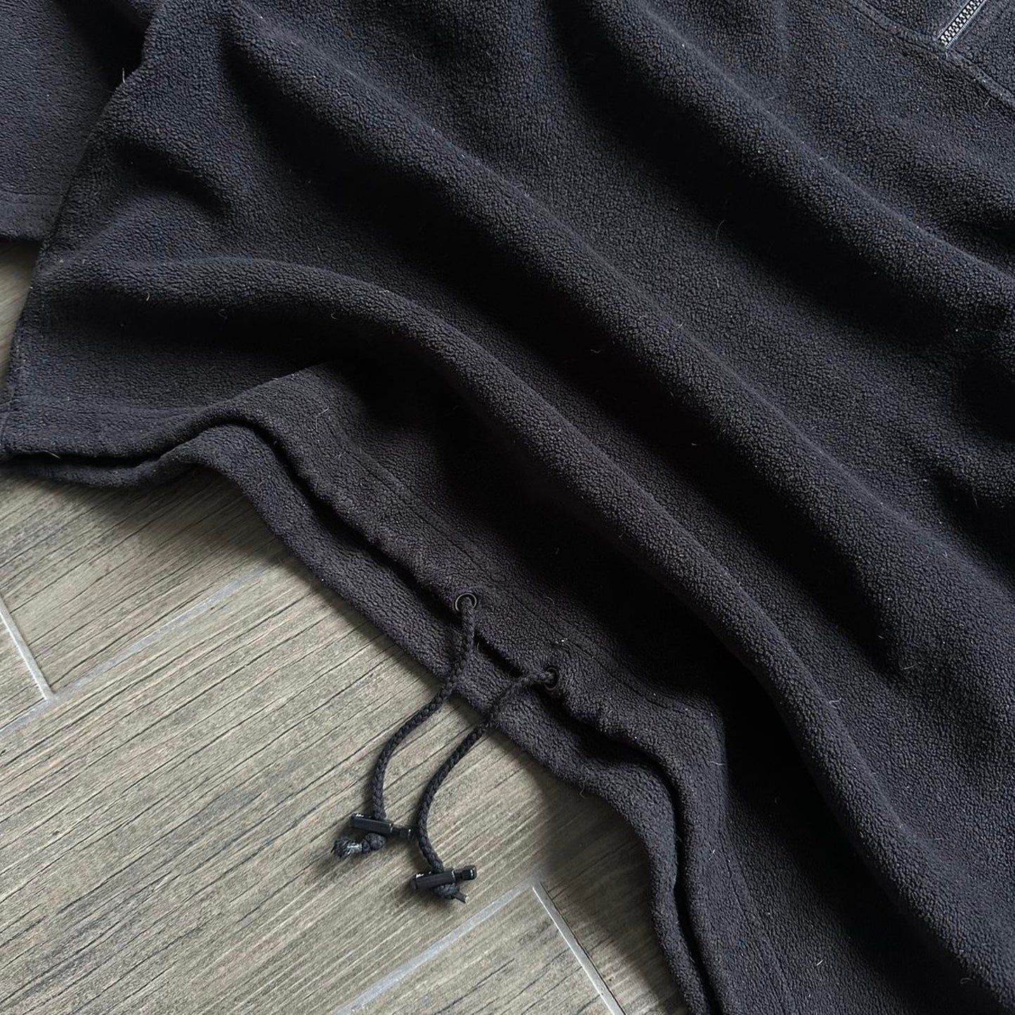 Adidas black fleece boxy fit y2k L jumper