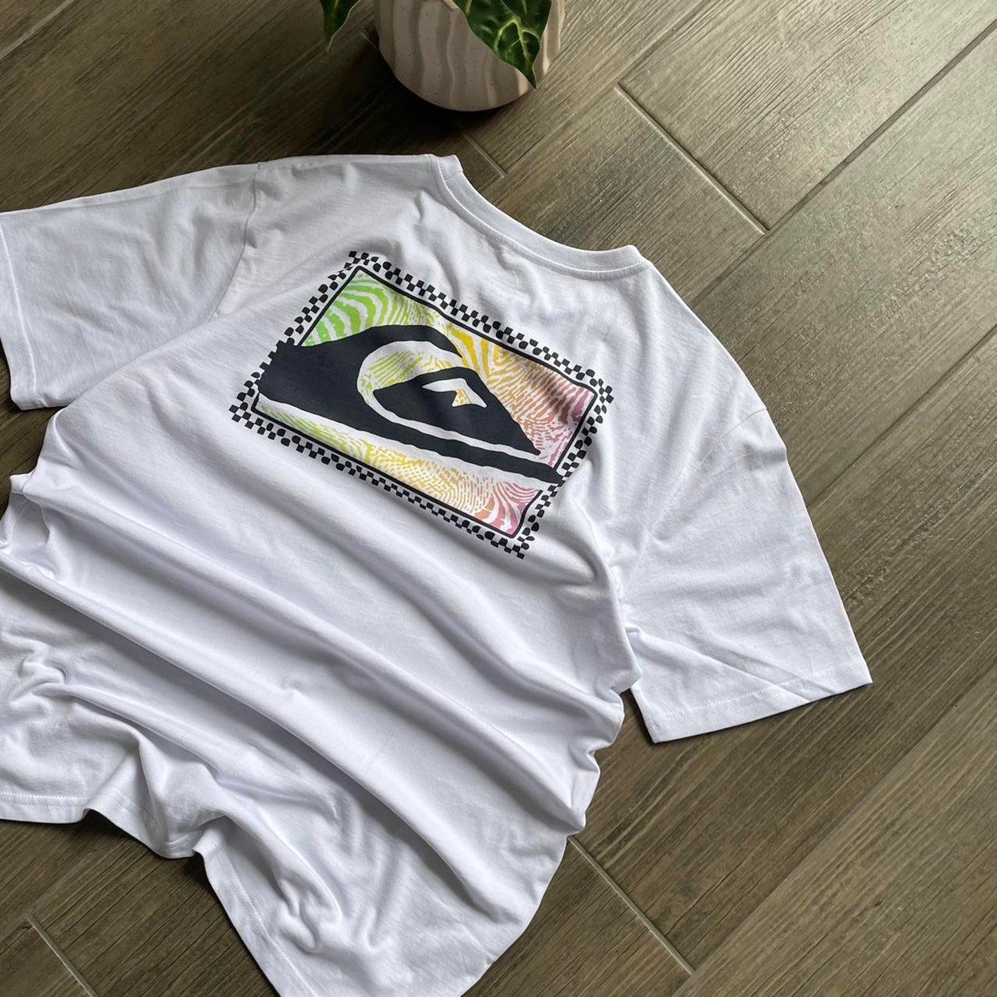 Quiksilver white big logo surf cotton t-shirt M