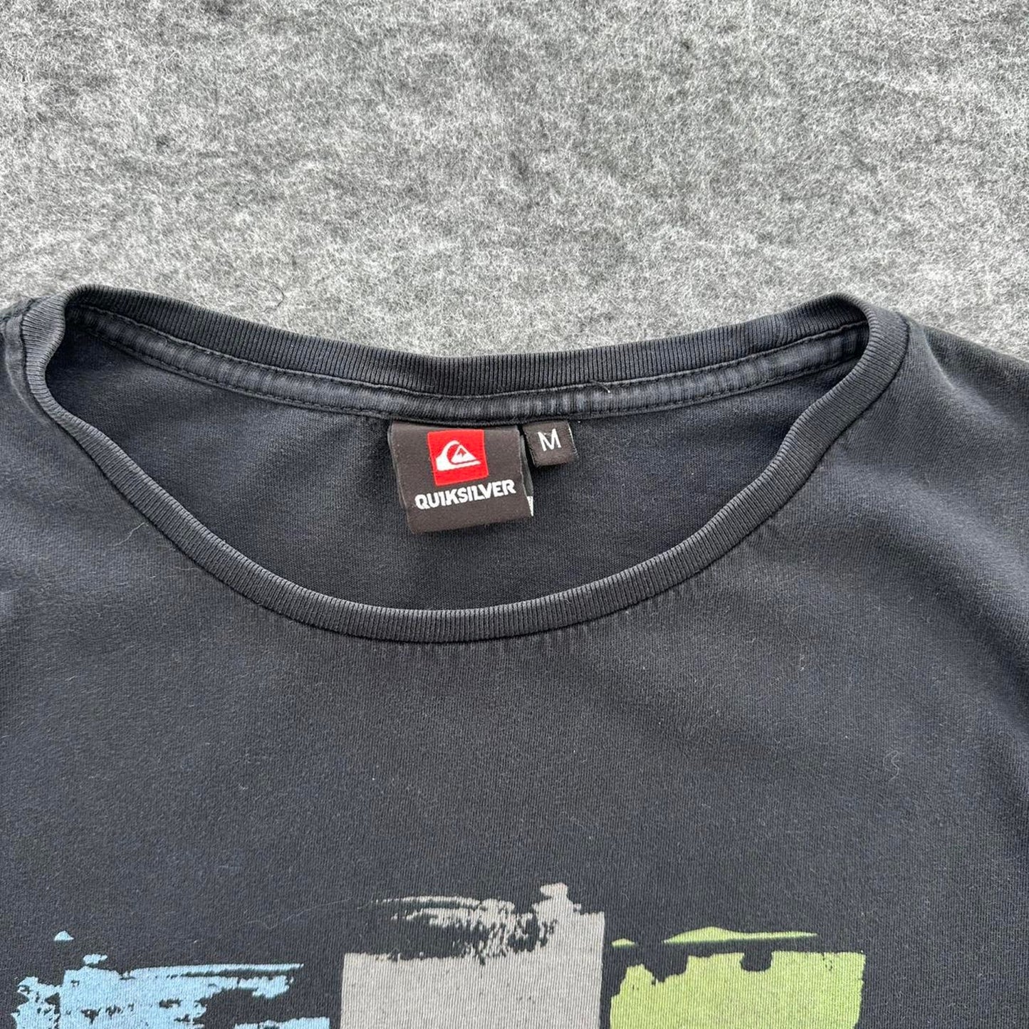 Y2k quiksilver surf t shirt with