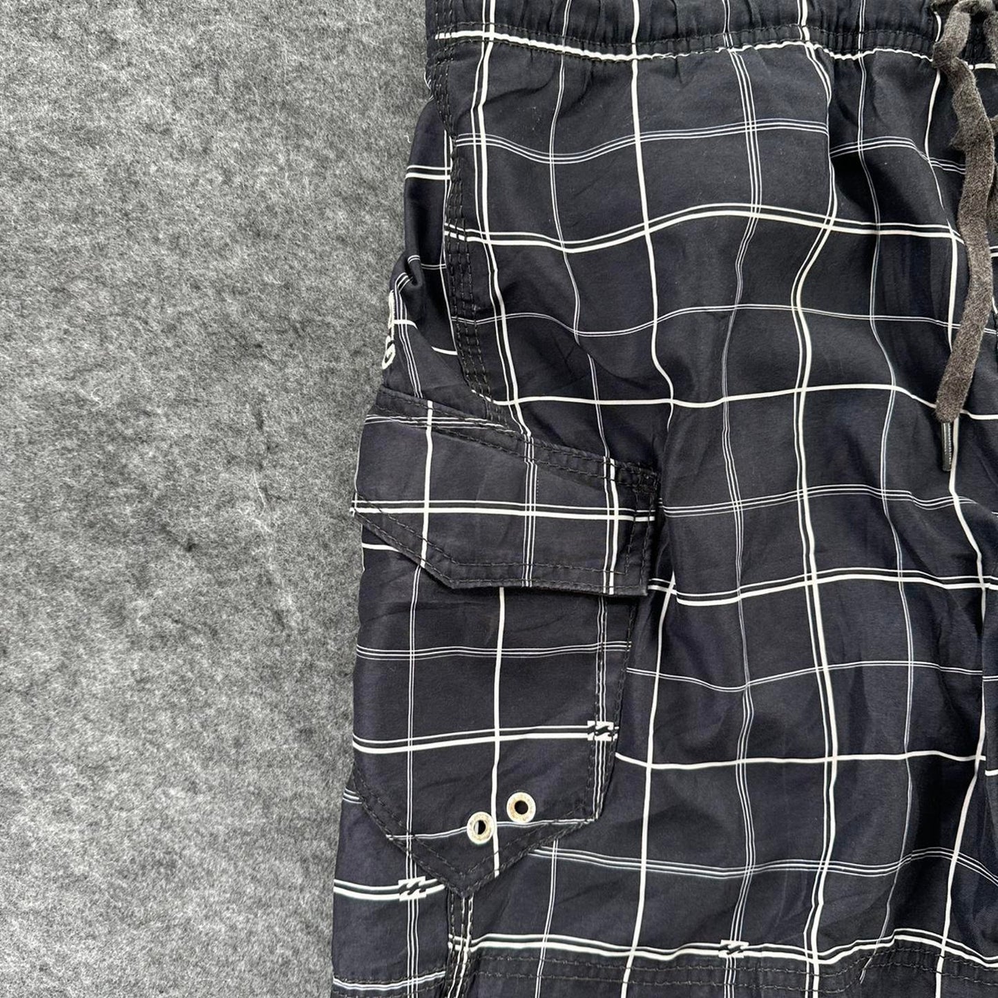 Billabong black white checkered
