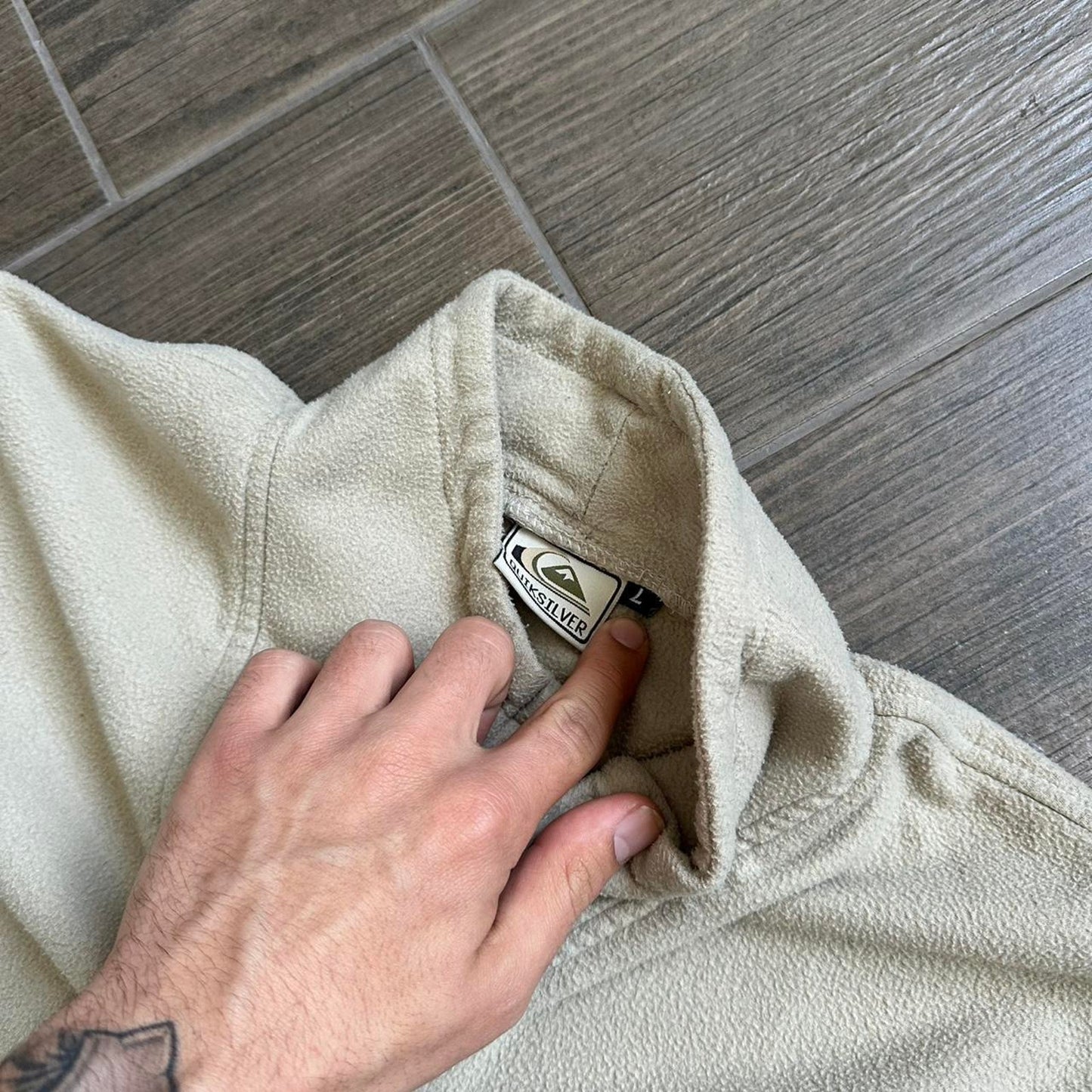 Quiksilver cream quarter zip fleece