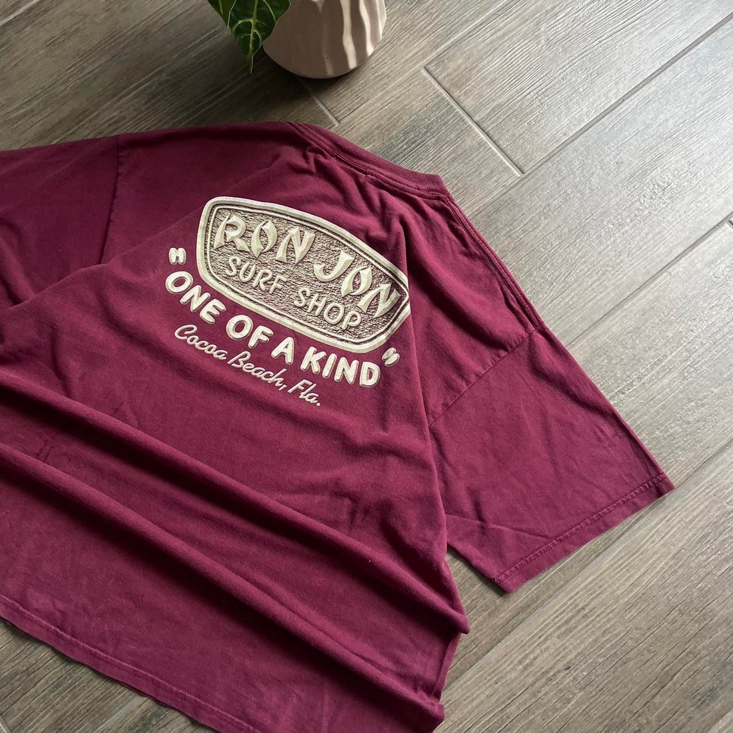 Ron Jon surf wear y2k vintage baggy XL tee