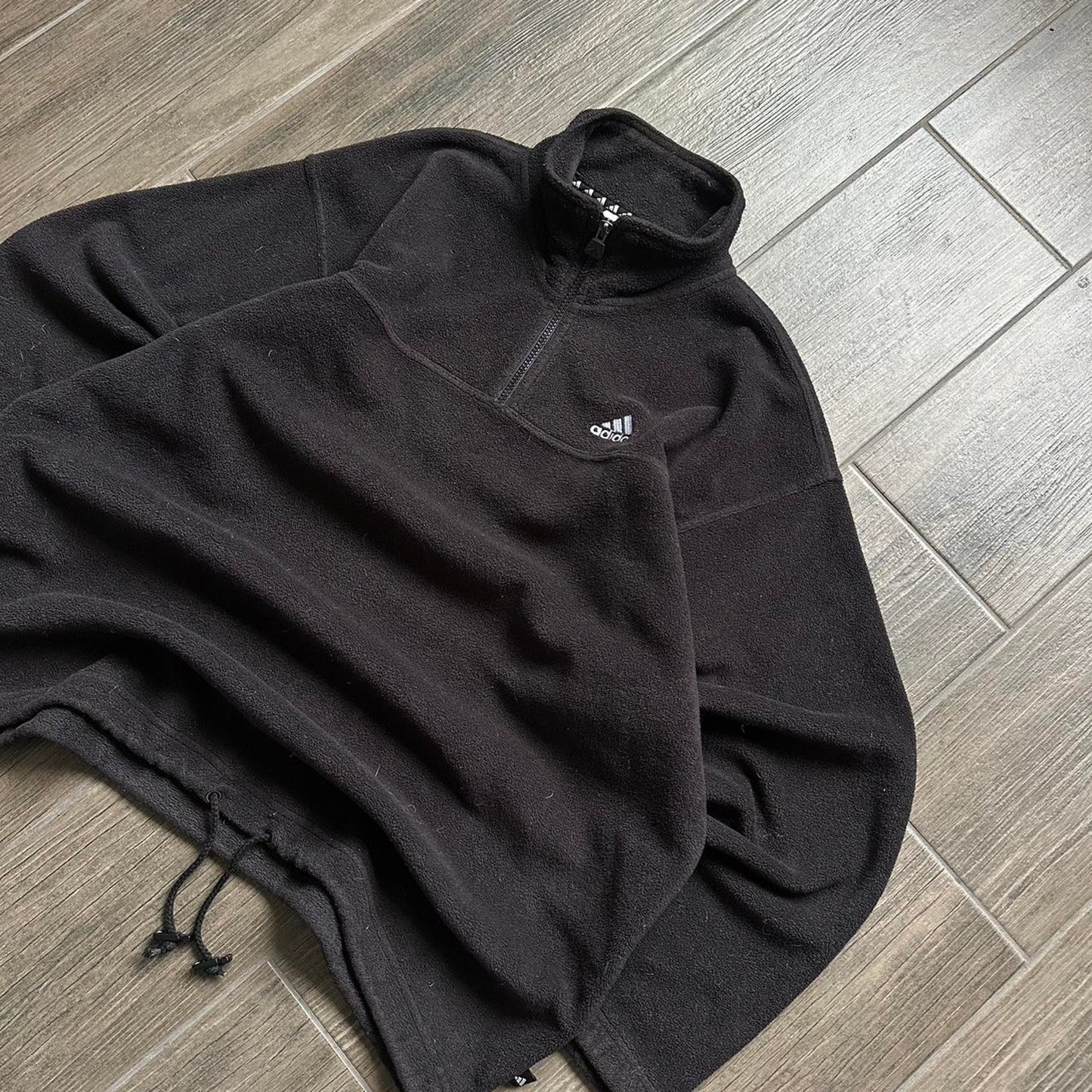 Adidas black fleece boxy fit y2k L jumper