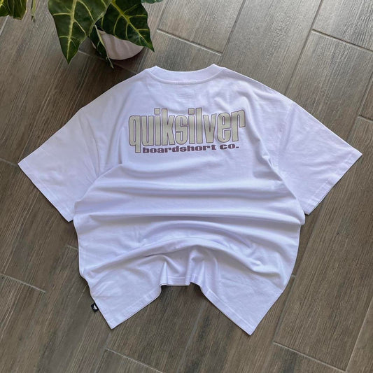 Quiksilver baggy white y2k surf tee