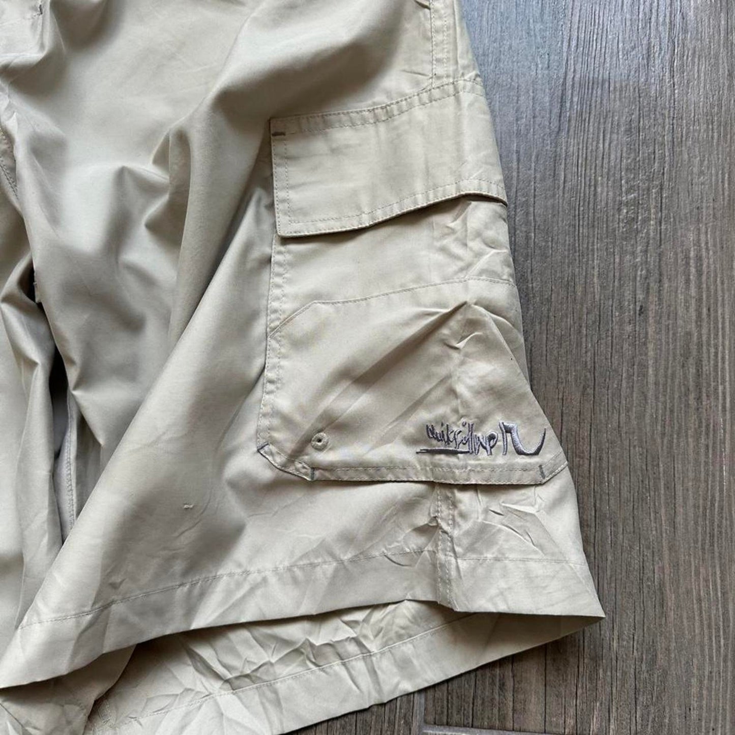 Quiksilver Vintage 90s tan cargo shorts with adjustable waist