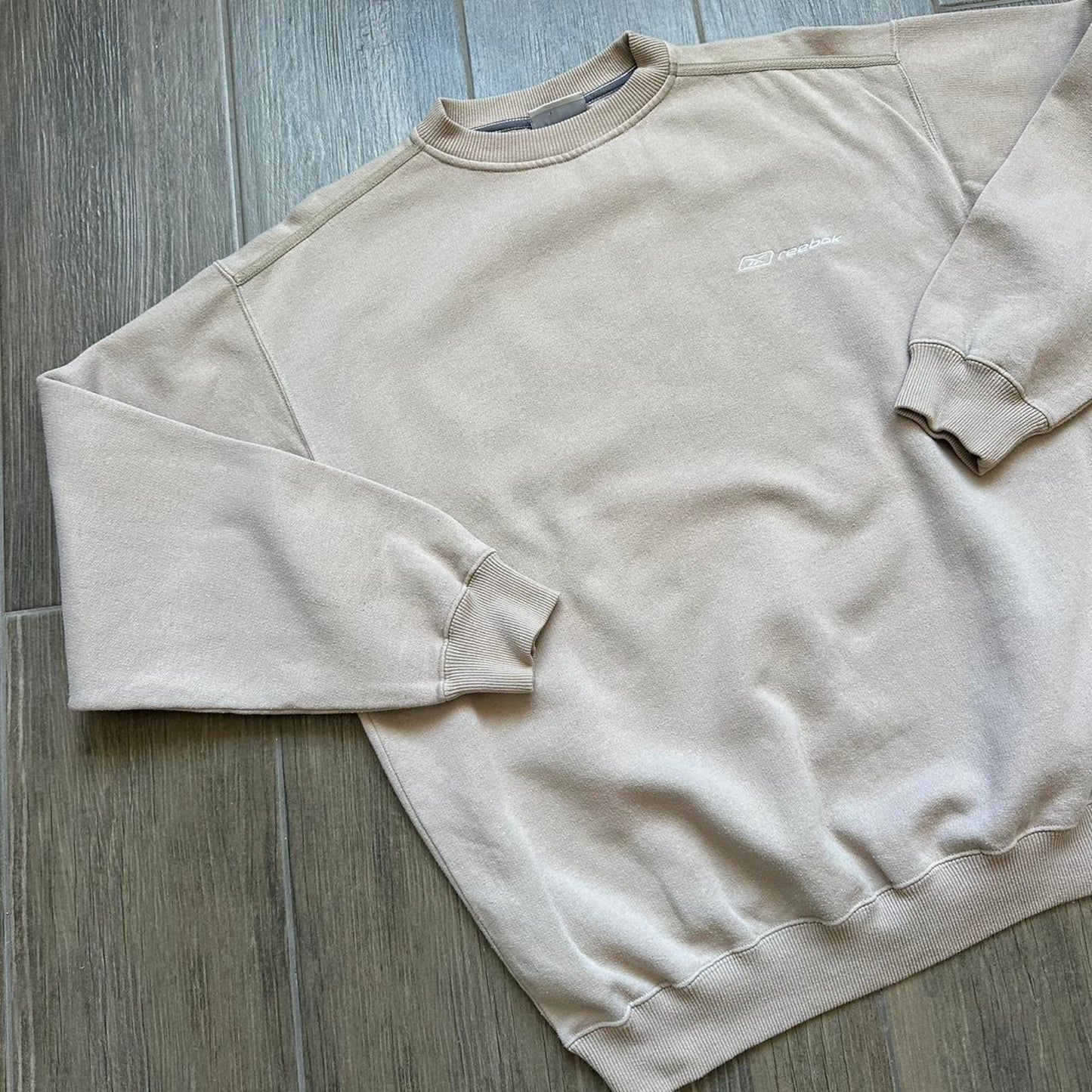 Reebok cream crewneck sweatshirt